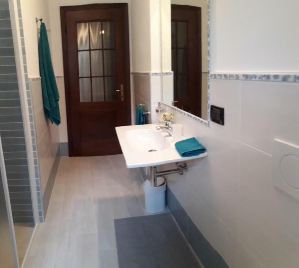 Appartamento Trieste Marone Exterior foto